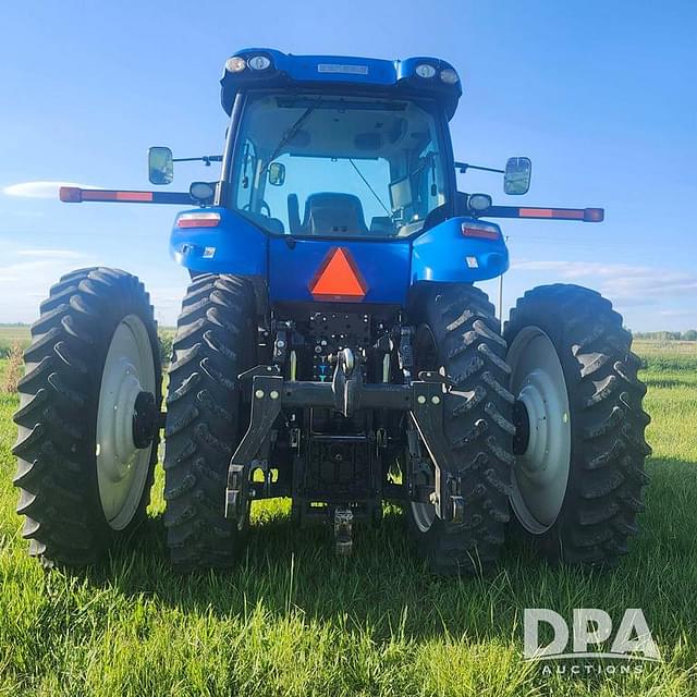 Image of New Holland T8.360 equipment image 4