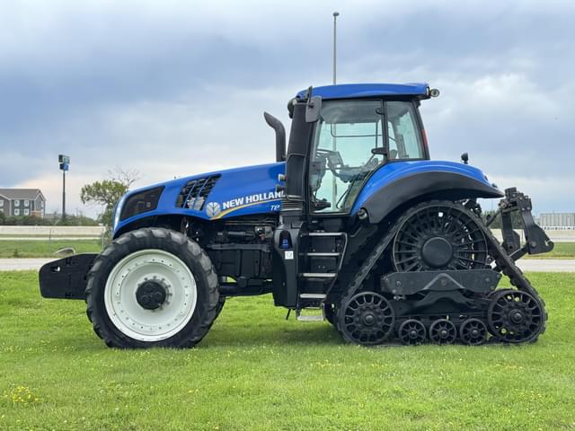 Image of New Holland T8.410 SmartTrax equipment image 1