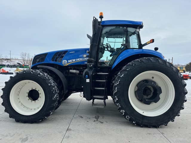 Image of New Holland T8.435 equipment image 4