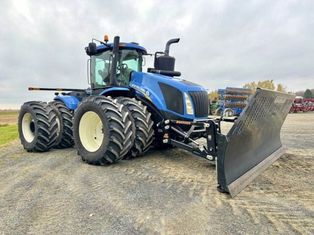 2015 New Holland T9.600 Equipment Image0