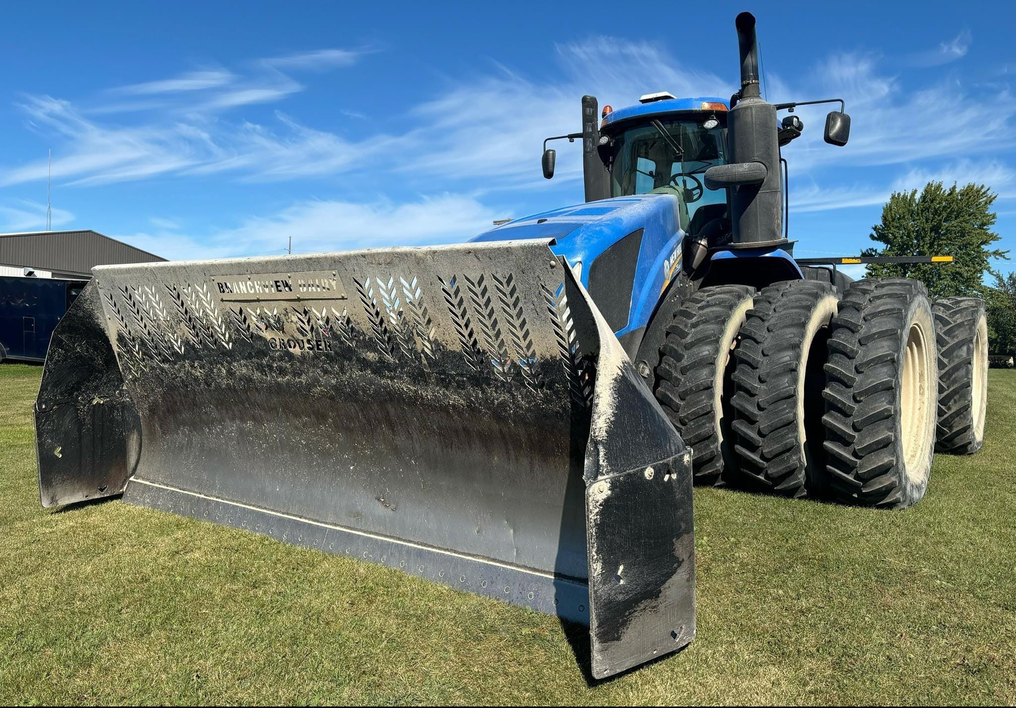 2015 New Holland T9.645 Equipment Image0