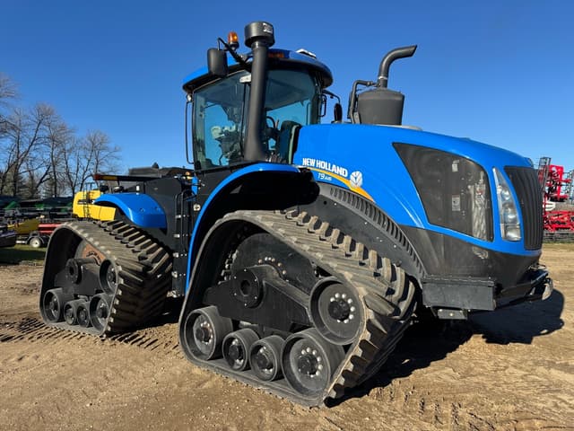 Image of New Holland T9.645 SmartTrax II equipment image 3