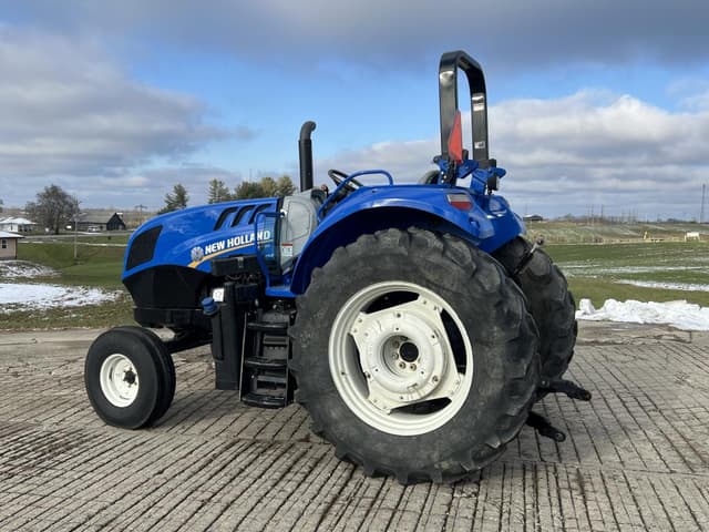Image of New Holland TS6.110 equipment image 3