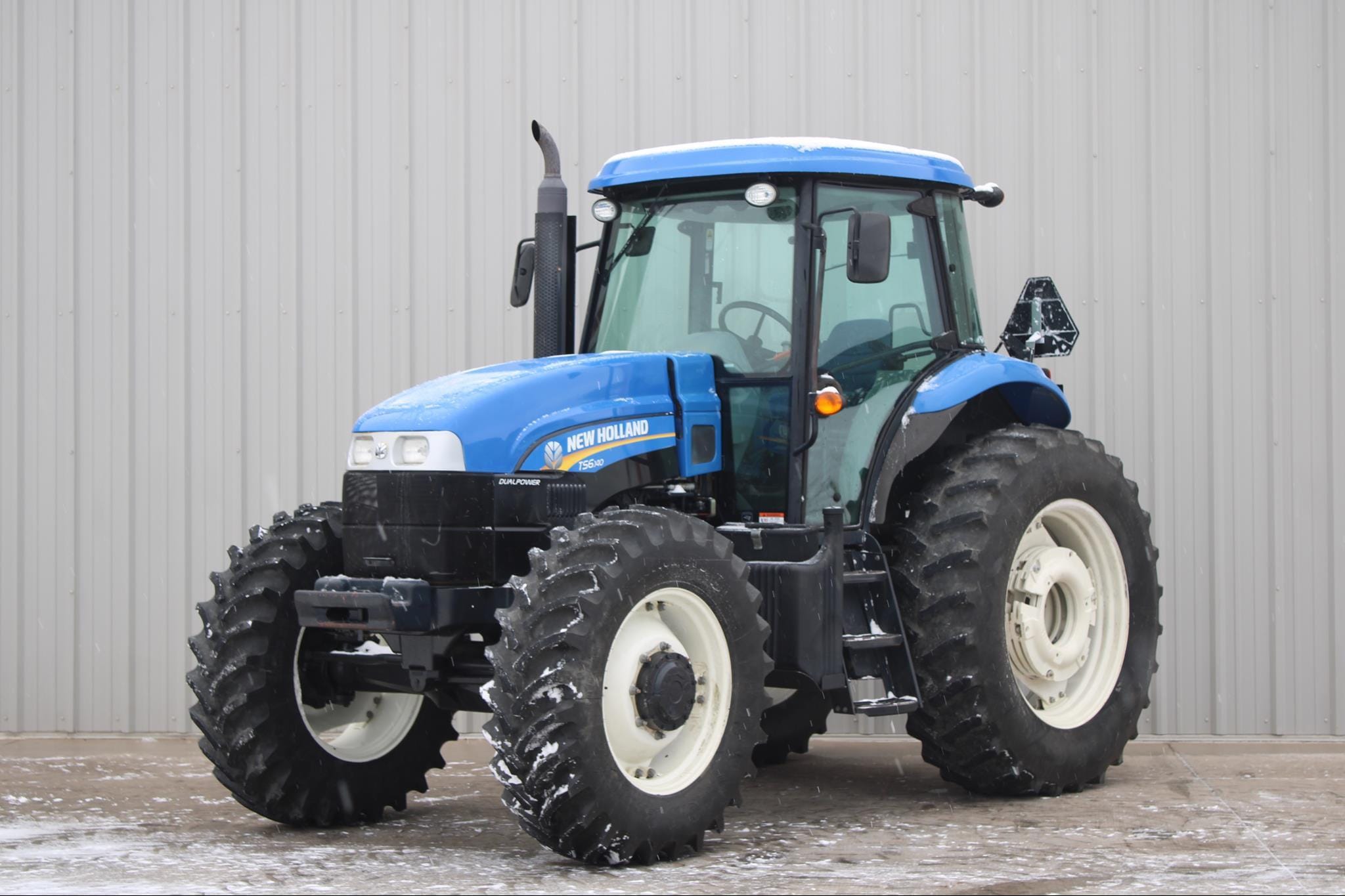 2015 New Holland TS6.140 Equipment Image0