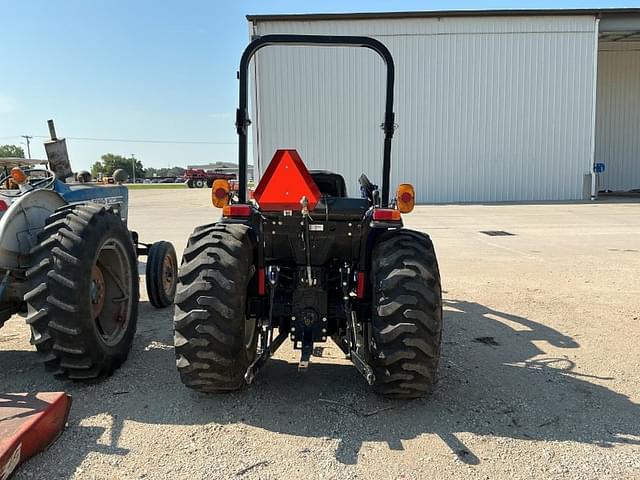 Image of New Holland Workmaster 37 equipment image 4