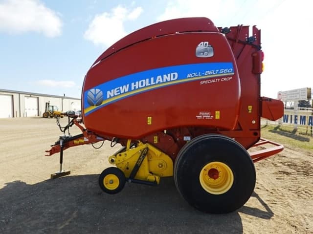 Image of New Holland RB560 Specialty Crop equipment image 3