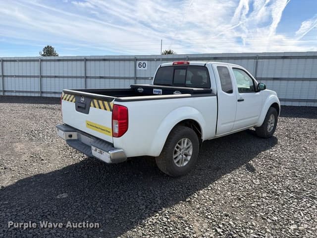 Image of Nissan Frontier equipment image 4