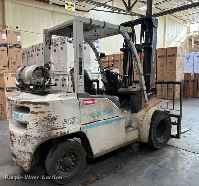 Image of Nissan 100 equipment image 4