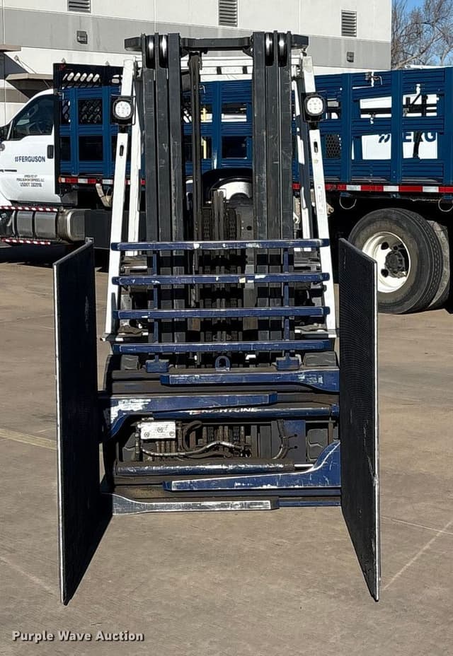 Image of Nissan 50 equipment image 1