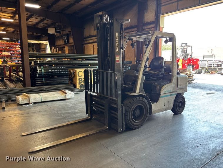 2015 Unicarriers PF70 Equipment Image0