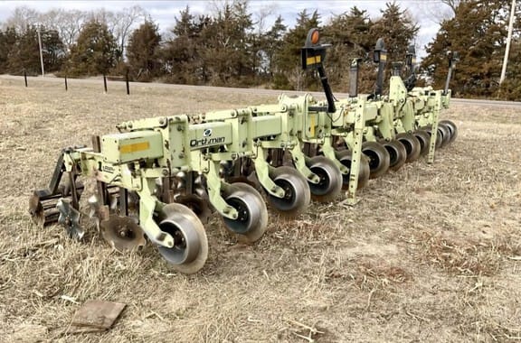 2015 Orthman 1tRIPr Equipment Image0