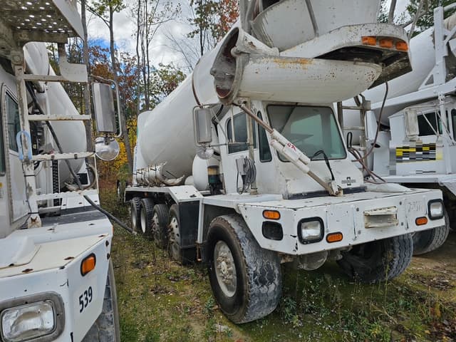 Image of Oshkosh S-2146 equipment image 1