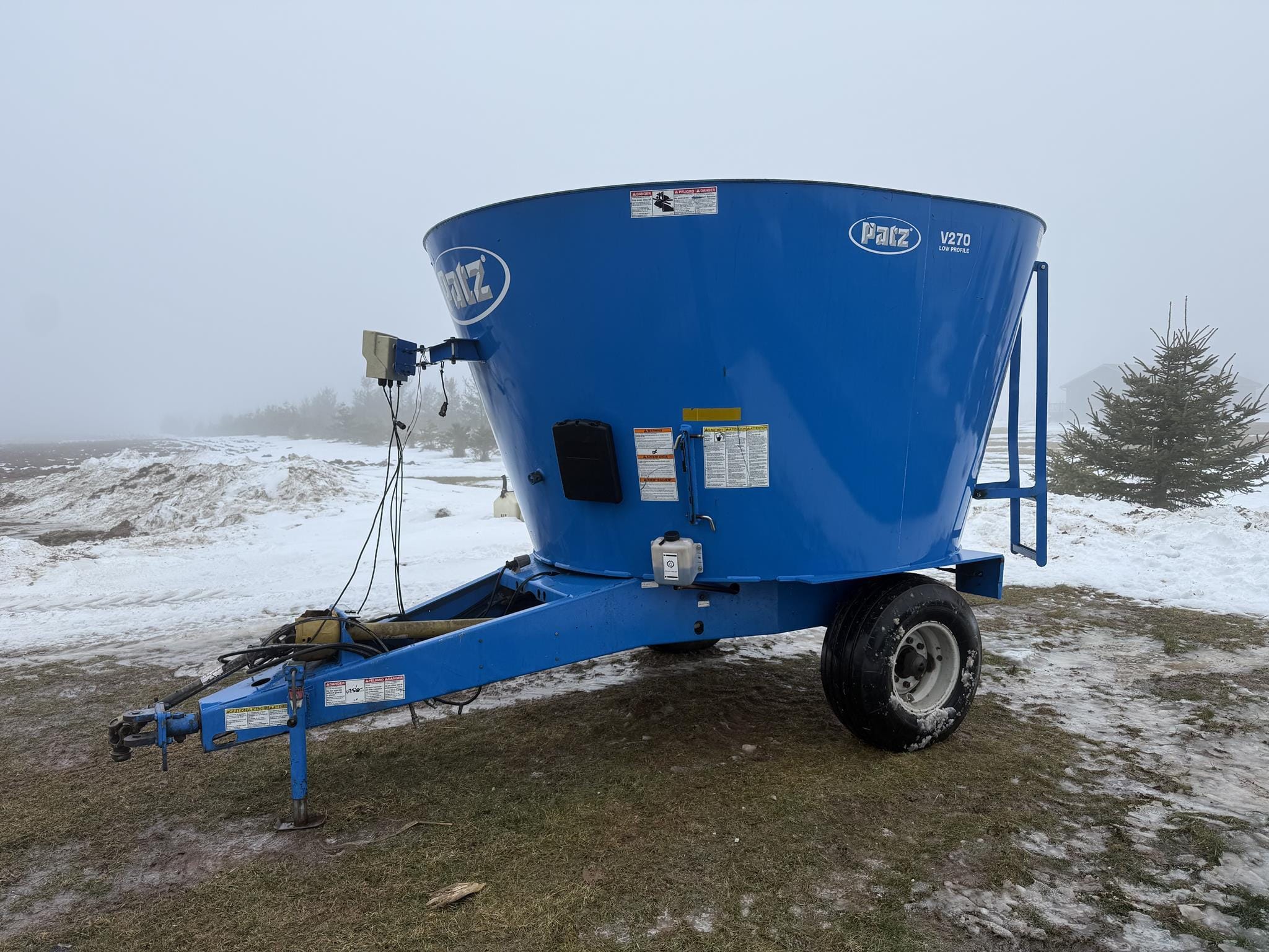 2015 Patz V270 Equipment Image0