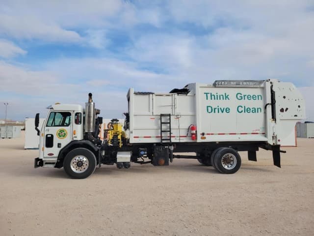 Image of Peterbilt 320 equipment image 1