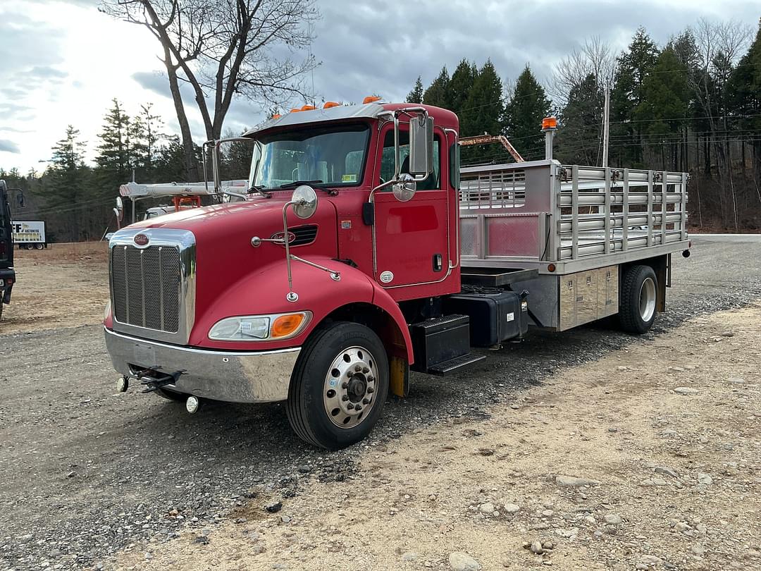 Image of Peterbilt 330 Primary image