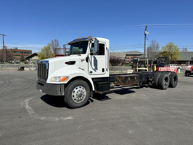 Image of Peterbilt 337 equipment image 1