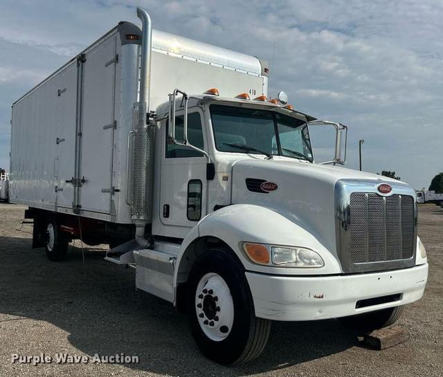 Image of Peterbilt 337 equipment image 2