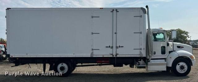 Image of Peterbilt 337 equipment image 3