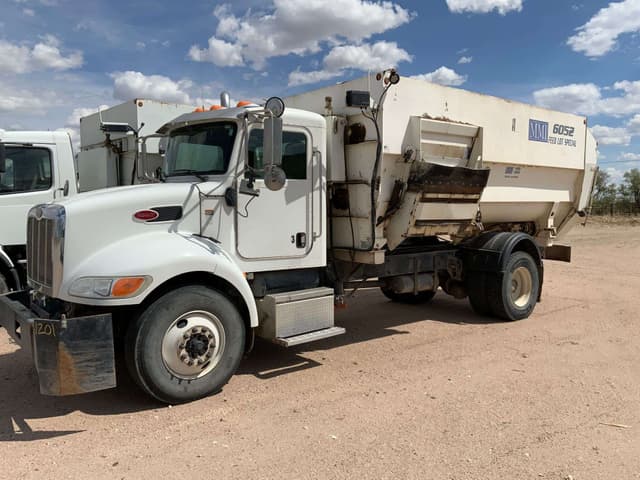 Image of Peterbilt 337 equipment image 3