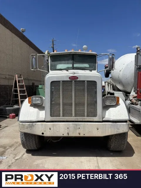 2015 Peterbilt 365 Equipment Image0