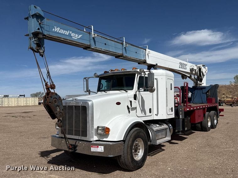 2015 Peterbilt 365 Equipment Image0