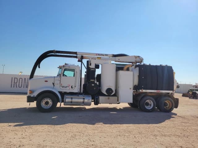 Image of Peterbilt 365 equipment image 1