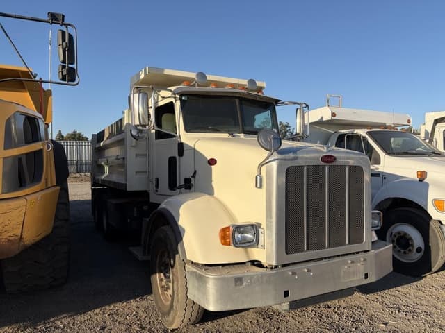 Image of Peterbilt 365 equipment image 1