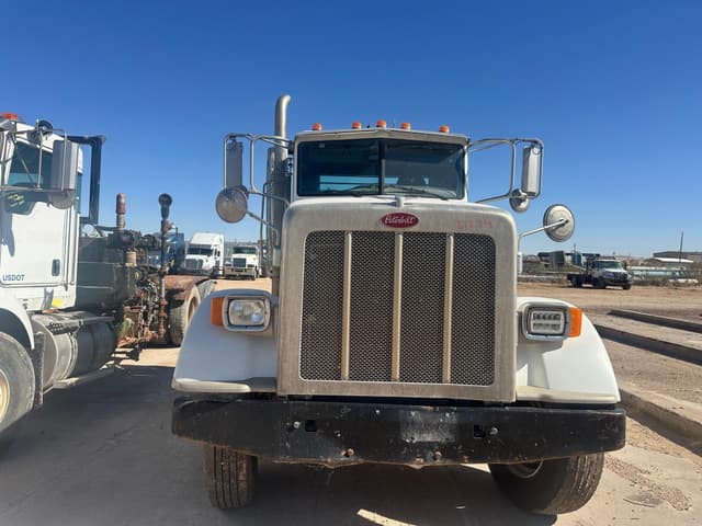 Image of Peterbilt 367 equipment image 1