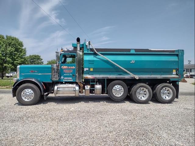Image of Peterbilt 389 equipment image 1