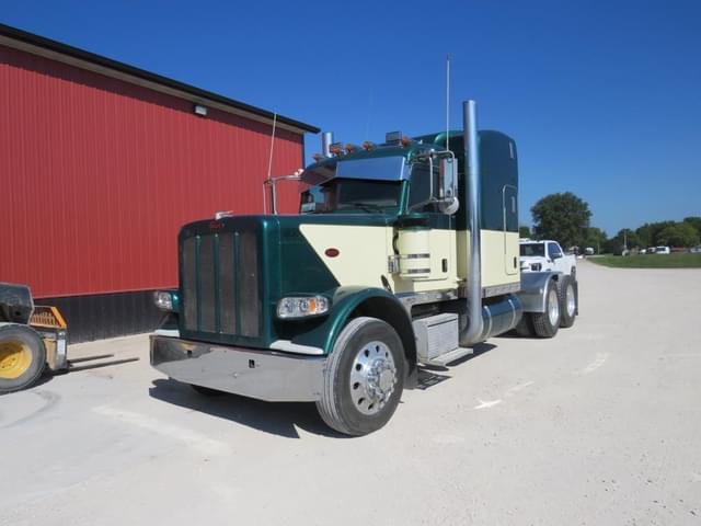 Image of Peterbilt 389 equipment image 4