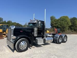 2015 Peterbilt 389 Image