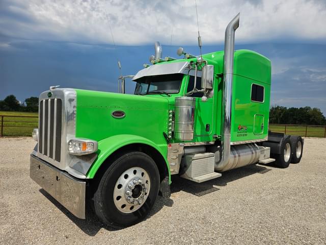 Image of Peterbilt 389 equipment image 2