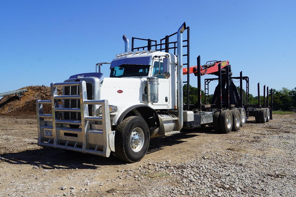 Image of Peterbilt 389 Primary image