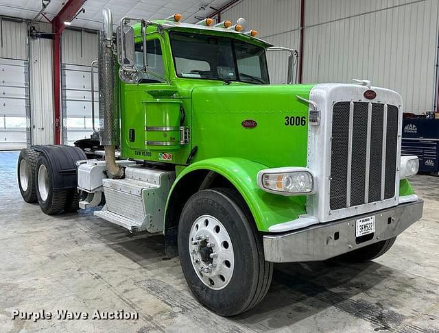 Image of Peterbilt 389 equipment image 2