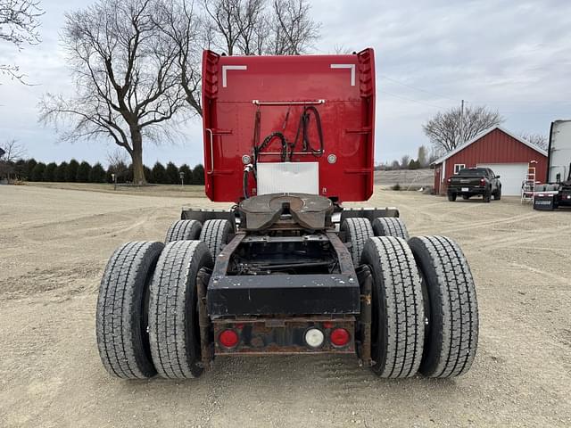 Image of Peterbilt 389 equipment image 3