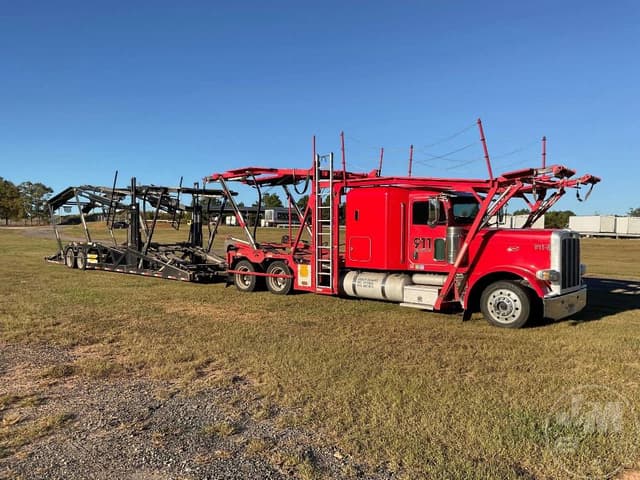 Image of Peterbilt 389 equipment image 4