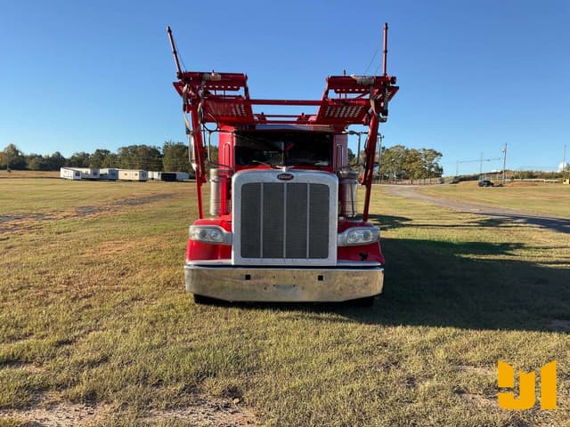 Image of Peterbilt 389 equipment image 2