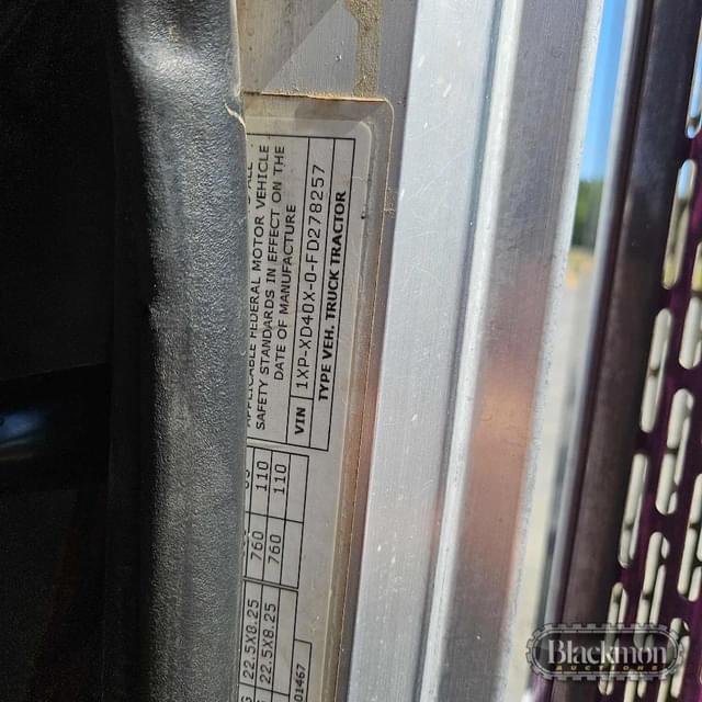 Image of Peterbilt 389 equipment image 3