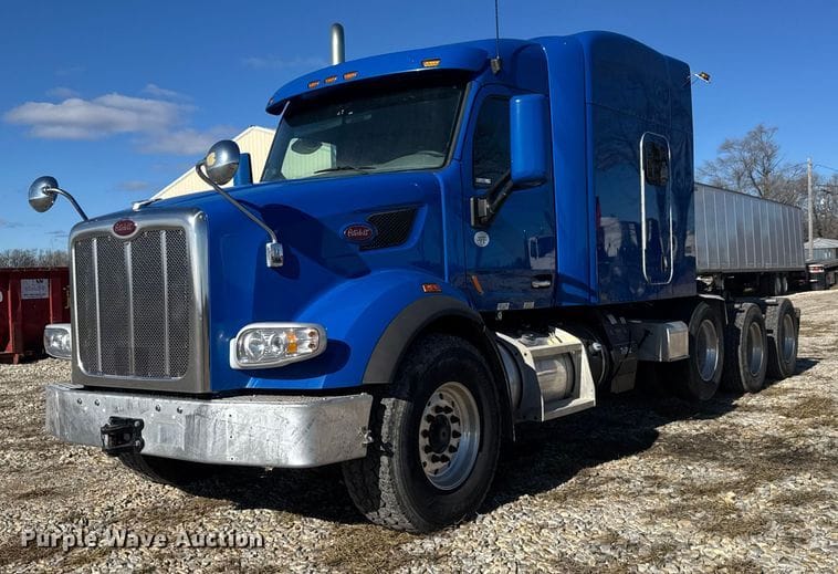 2015 Peterbilt 567 Equipment Image0