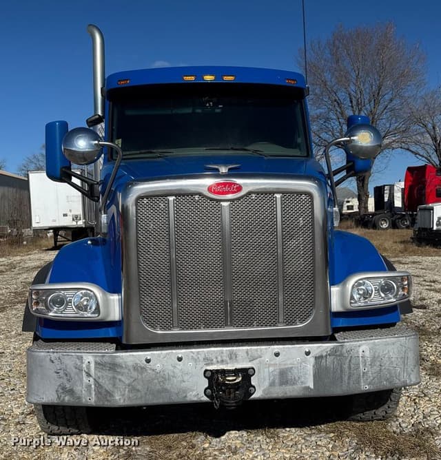 Image of Peterbilt 567 equipment image 1