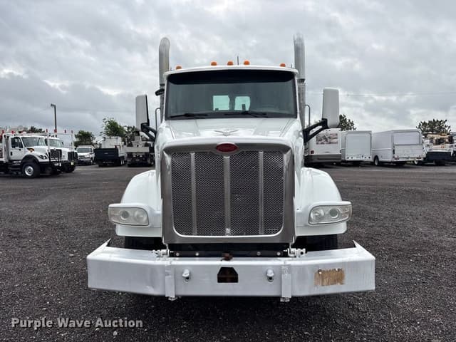 Image of Peterbilt 567 equipment image 1