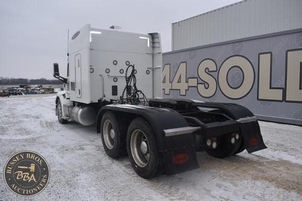 Image of Peterbilt 579 equipment image 4