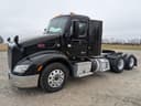 2015 Peterbilt 579 Image
