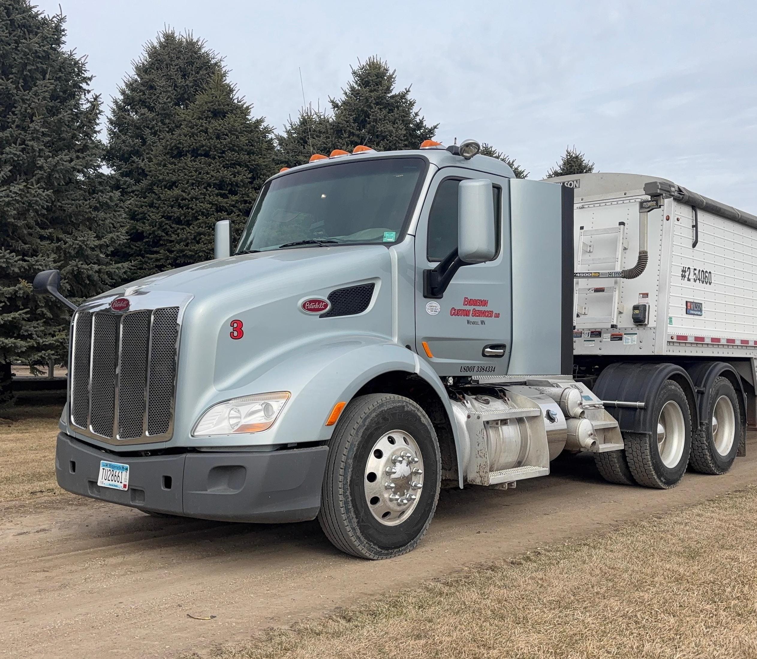 2015 Peterbilt 579 Equipment Image0