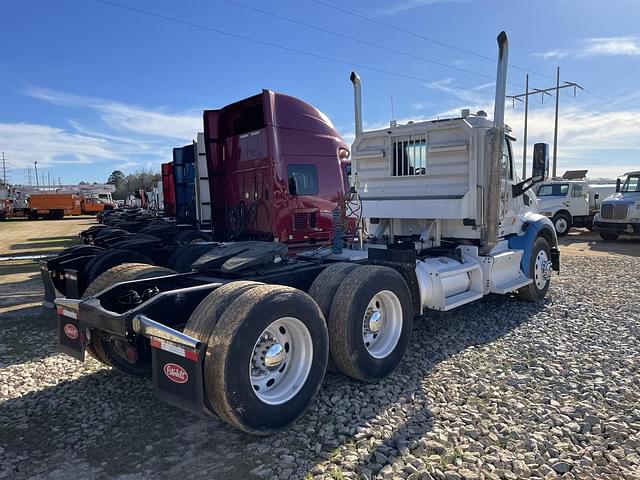 Image of Peterbilt 579 equipment image 2