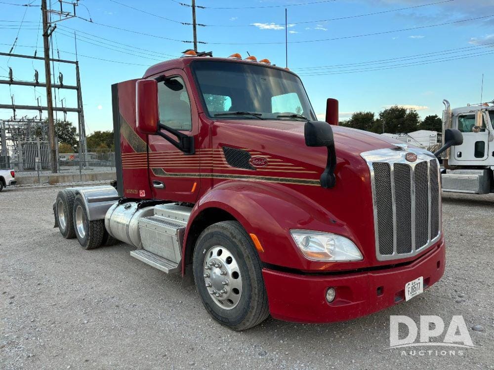 Main image Peterbilt 579