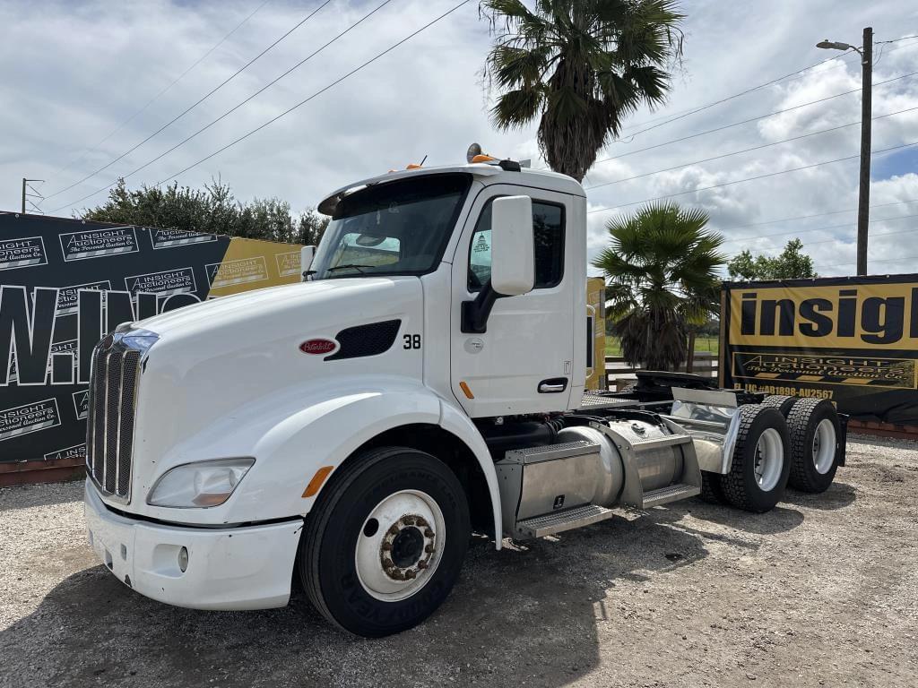 Image of Peterbilt 579 Primary image