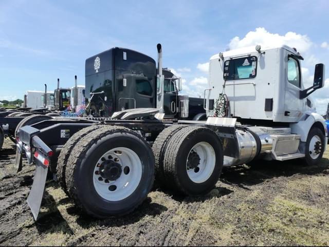 Image of Peterbilt 579 equipment image 2