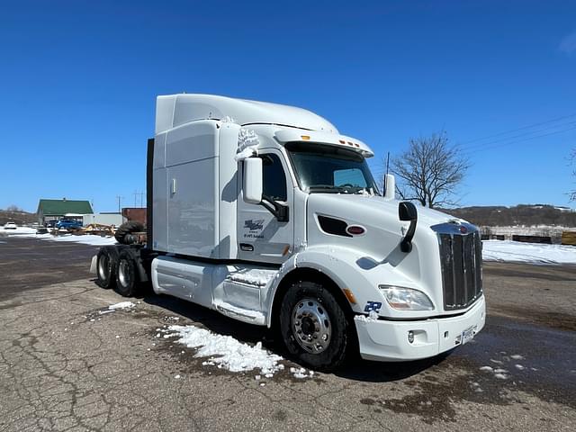 Image of Peterbilt 579 equipment image 2