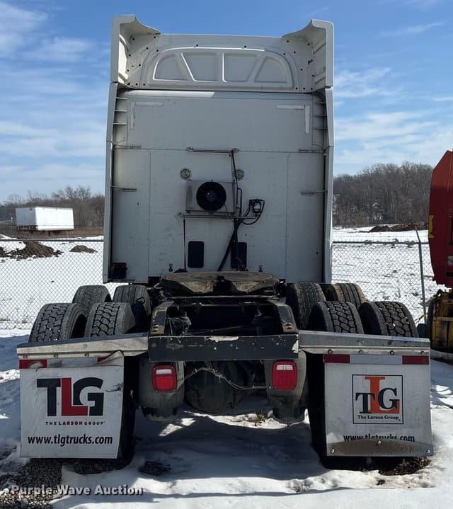 Image of Peterbilt 579 equipment image 2